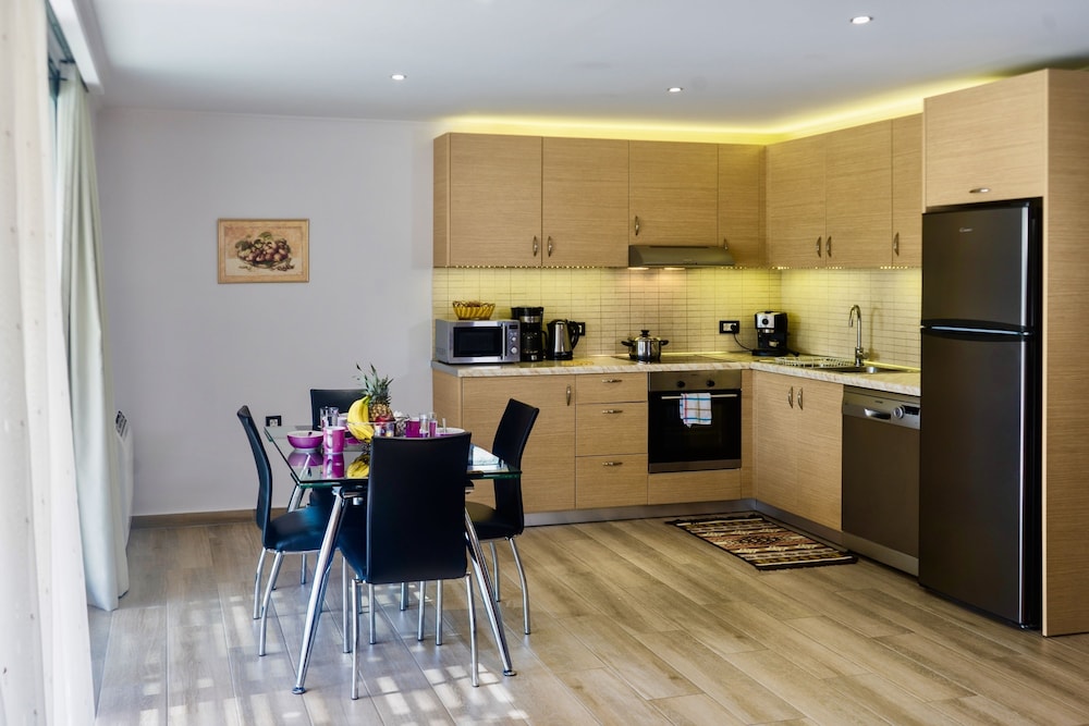 Estrella Villas 50/68