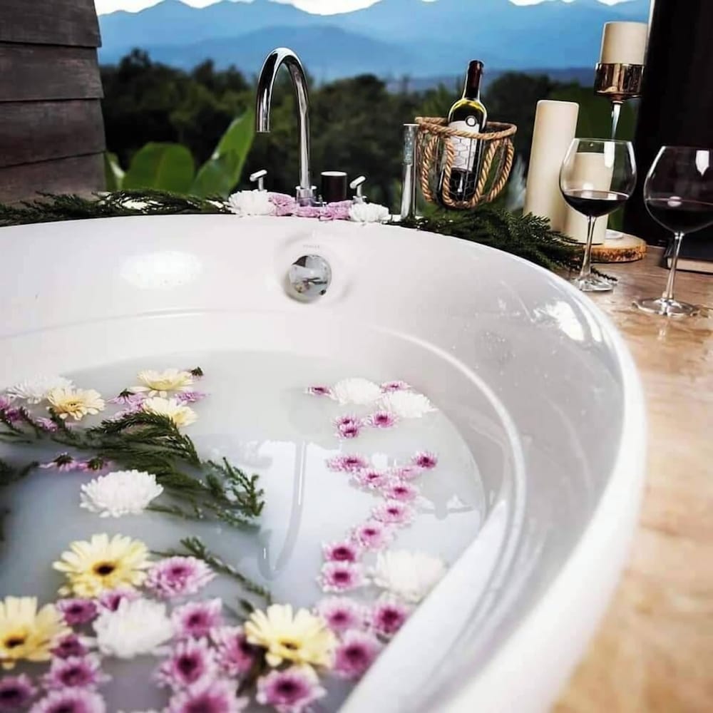 Chang Pai Hill - Adults Only 41/50