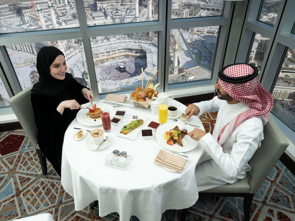 سويس اوتيل المقام مكة(Swissotel Al Maqam Makkah) 53/76