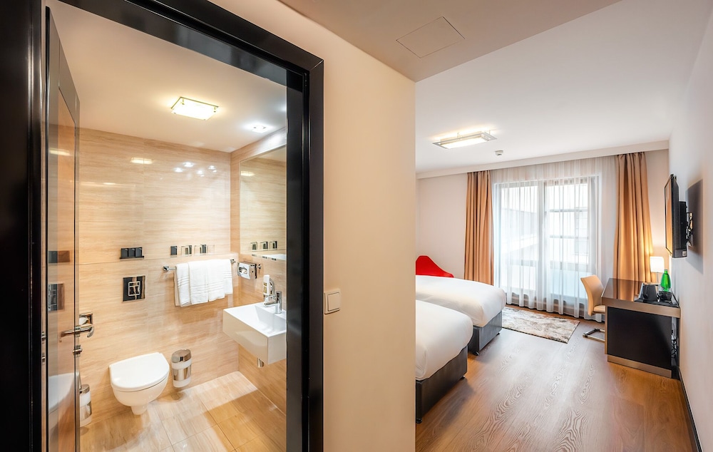 Grand Majestic Hotel Prague 50/50