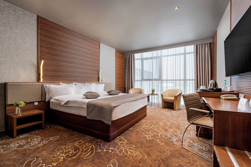 Rin Airport Hotel 24/67