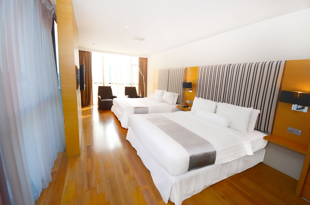 Sunday Hotel Subang Formerly Empire Hotel 29/67
