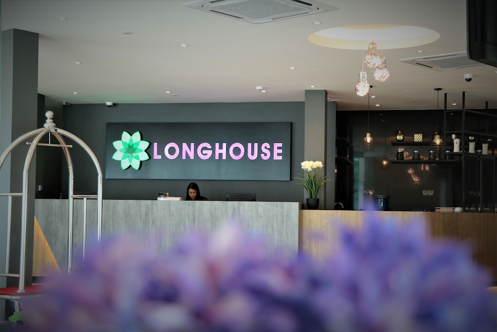 Hotel Longhouse 3/26