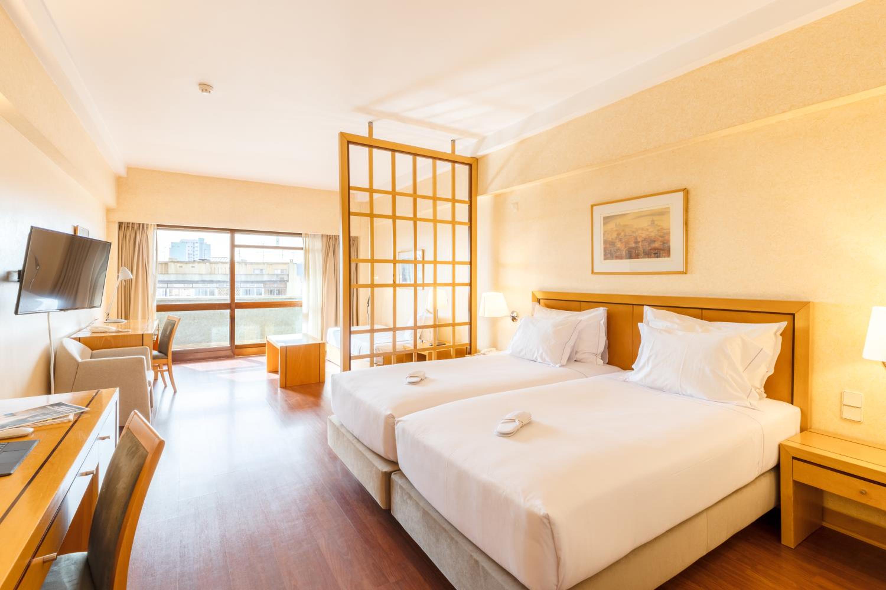 Junior Suite, Twin Beds, 2 Sofa