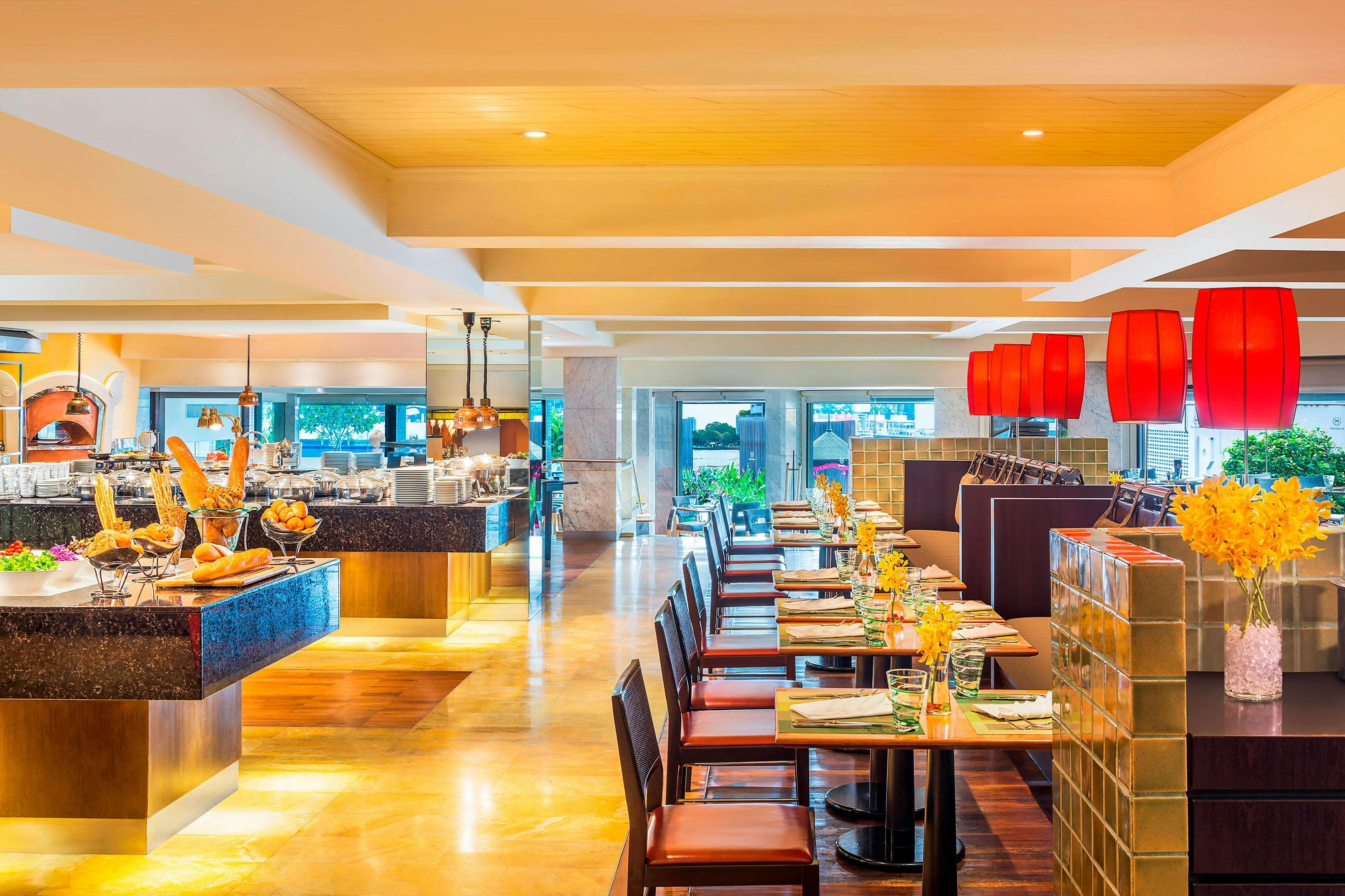 Royal Orchid Sheraton Riverside Hotel Bangkok 31/33
