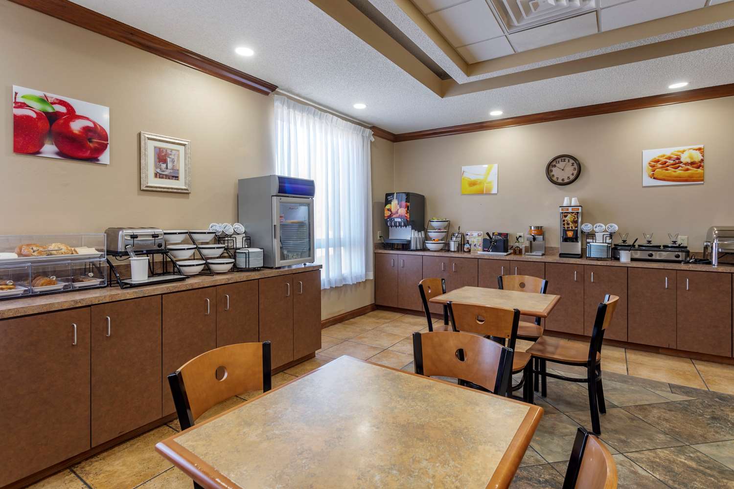 Quality Inn & Suites Rockport - Owensboro North 27/30