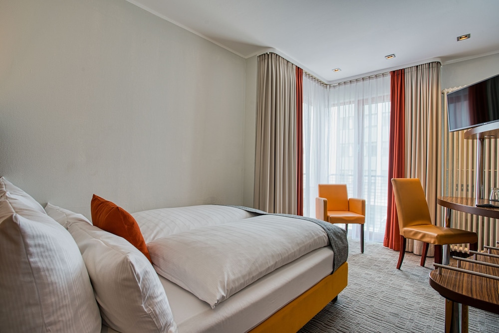 Kommerzhotel Koln 11/49