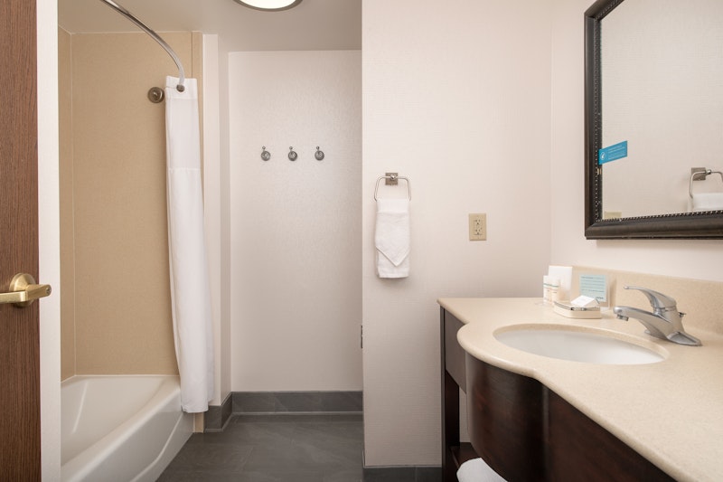 Hampton Inn Suite Lake City 35/35