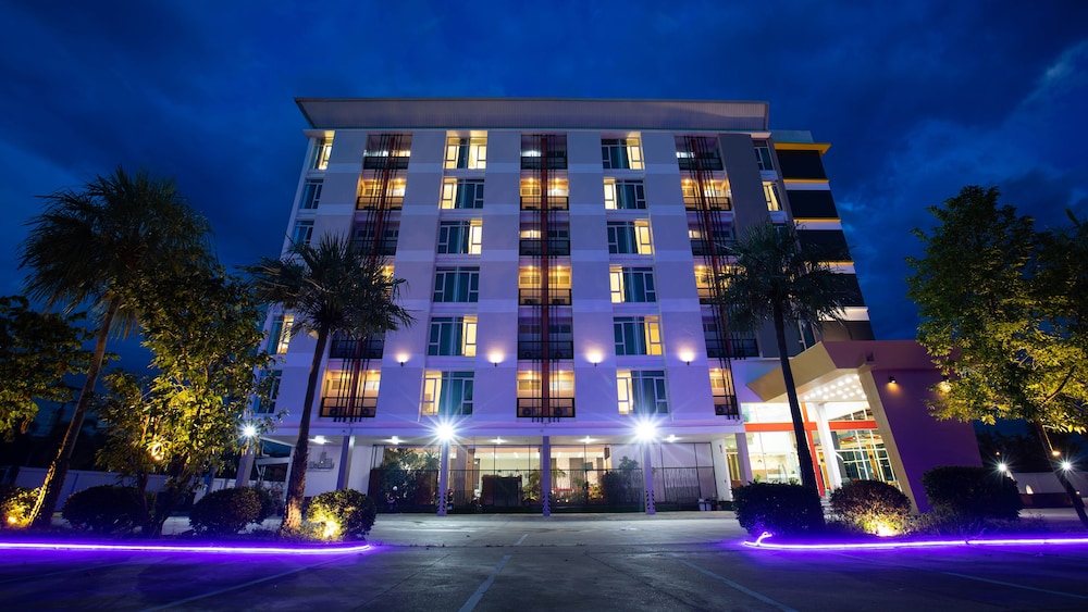 B2 Mae Sot Boutique & Budget Hotel 1/28
