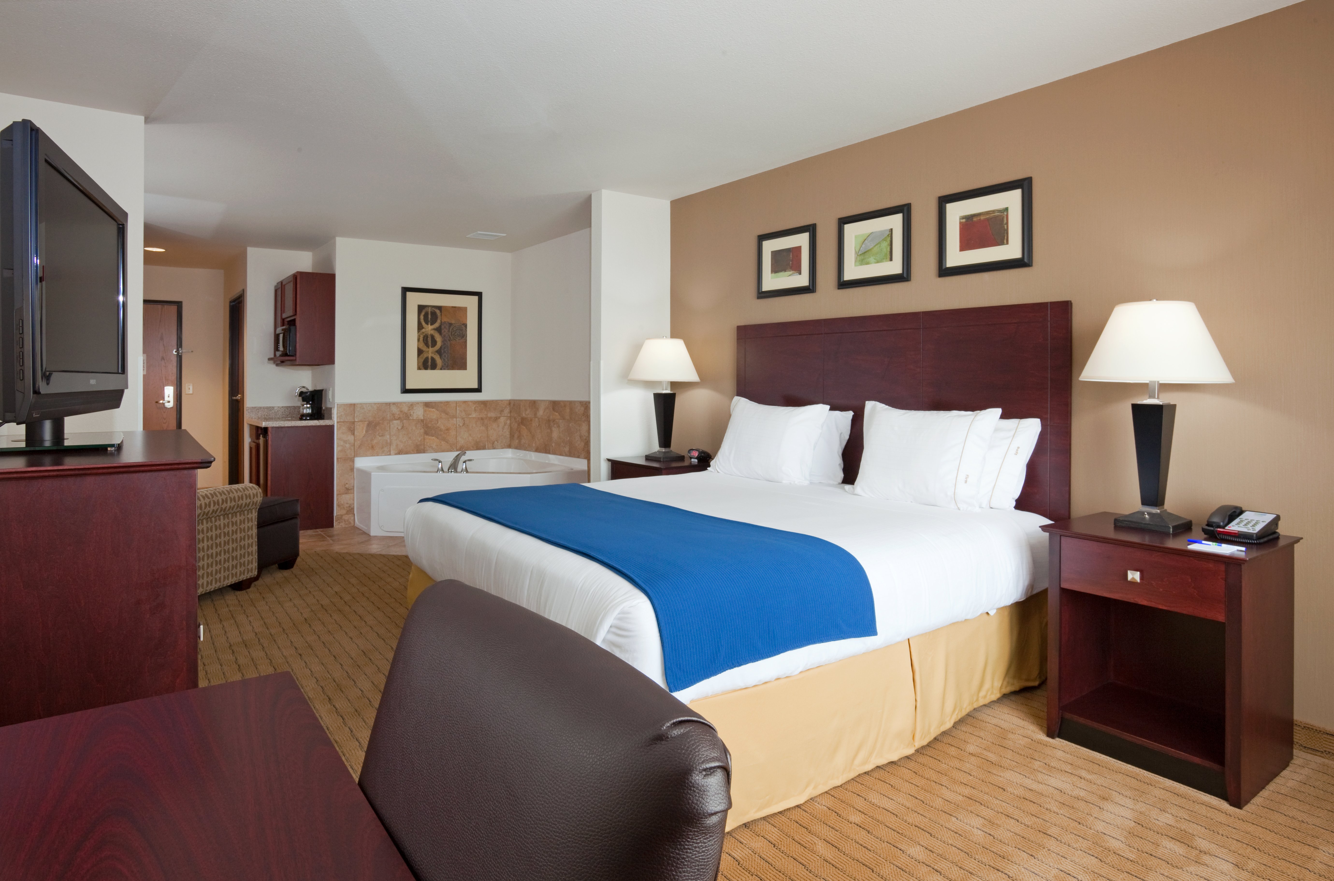 Holiday Inn Express Hotel And Suites Antigo 26/61