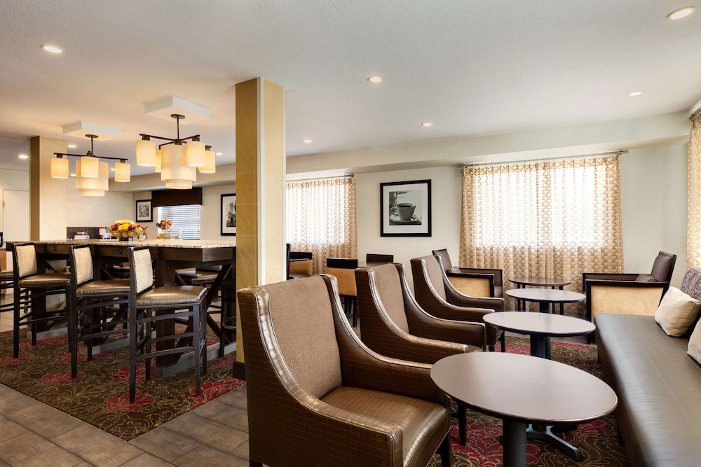 Hampton Inn Portland-Clackamas 27/39