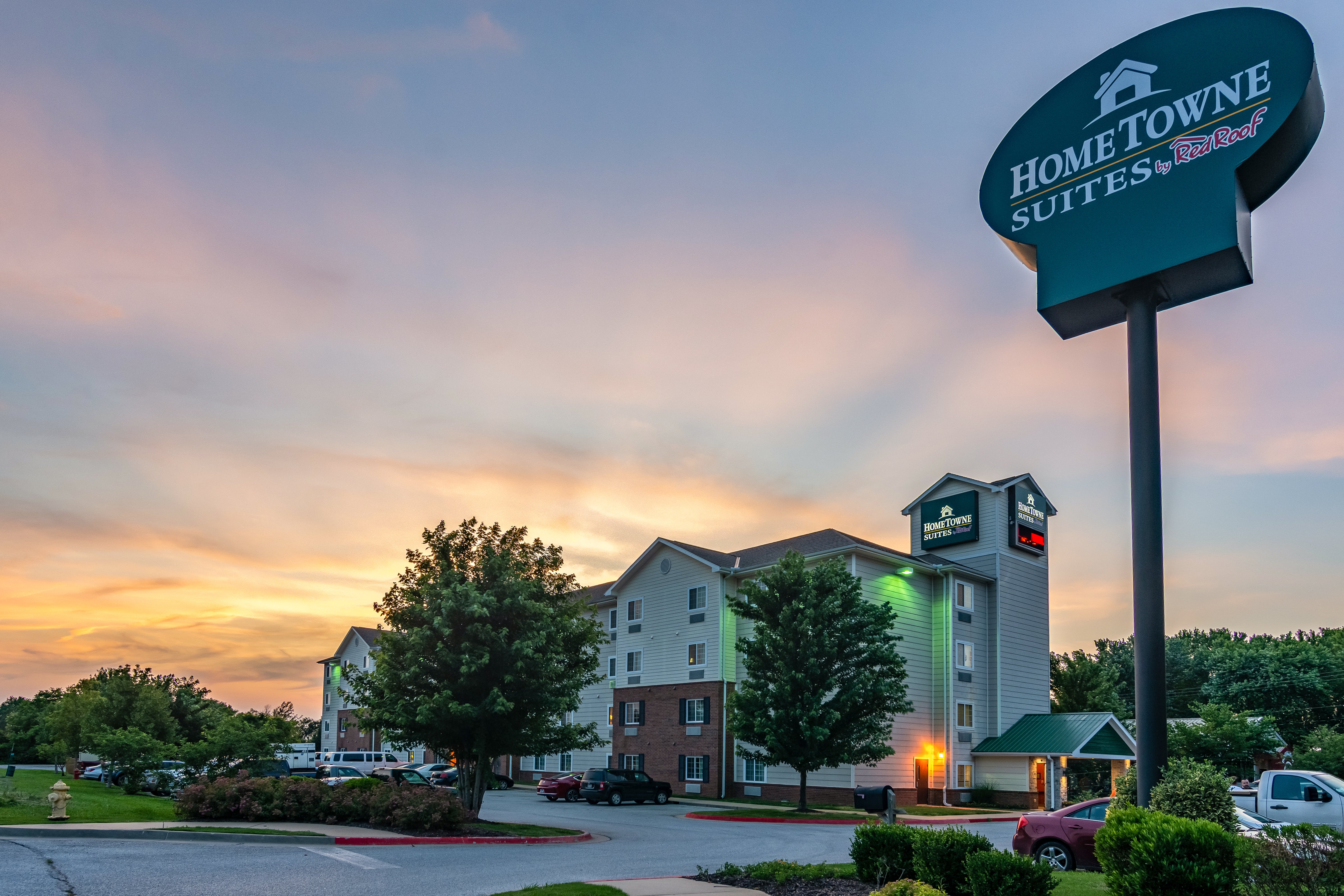 HomeTowne Studios & Suites Bentonville 2/14