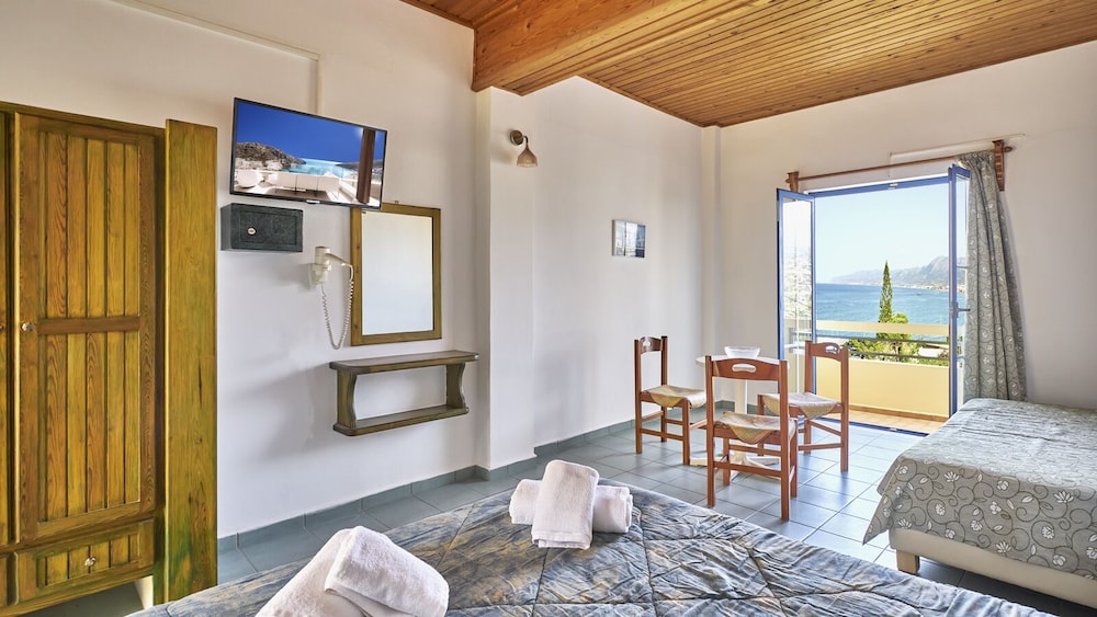 Dionysos Apartments And Studios 38/61