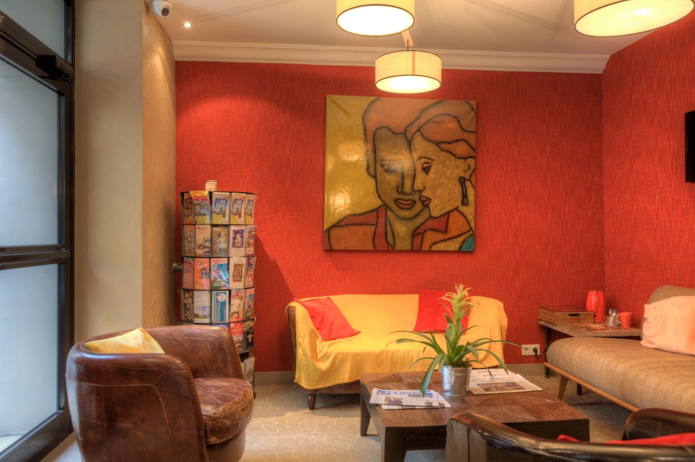 Posy Hotel by HappyCulture 58/84