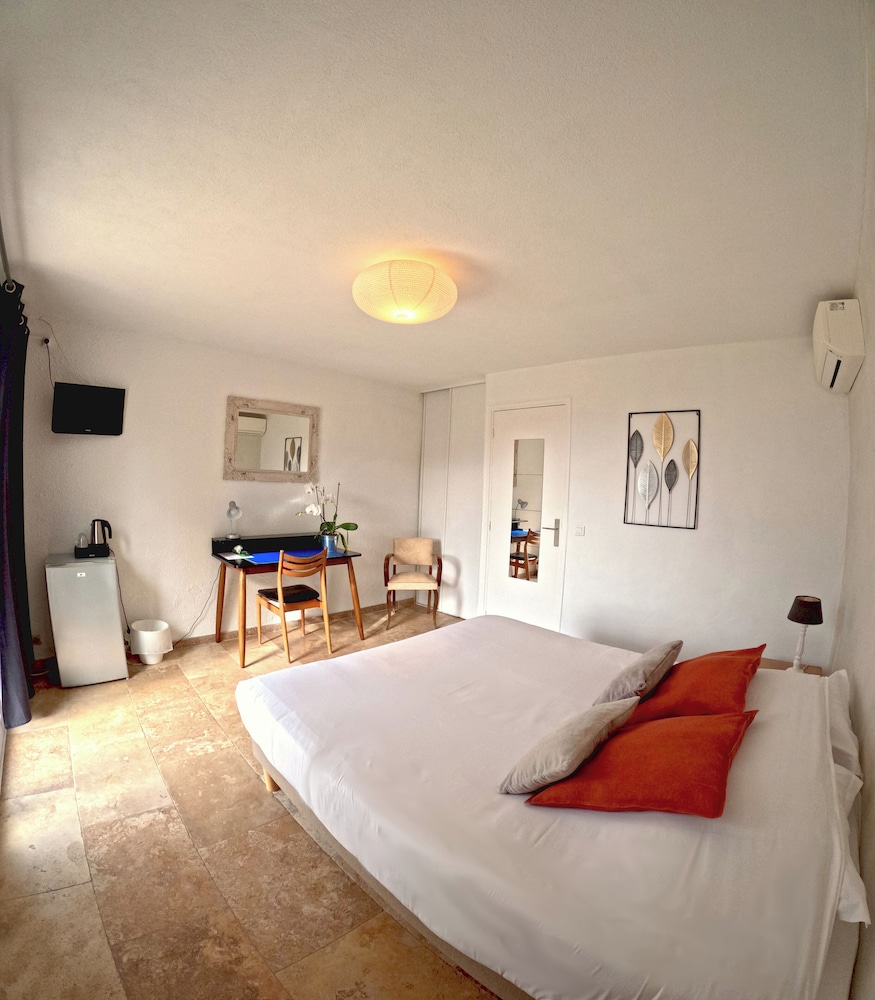 Azur Hotel 21/63