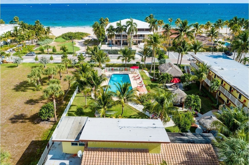 Oceans Beach Resort Suites 1/67