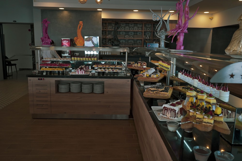 Sirma Hotel 29/50