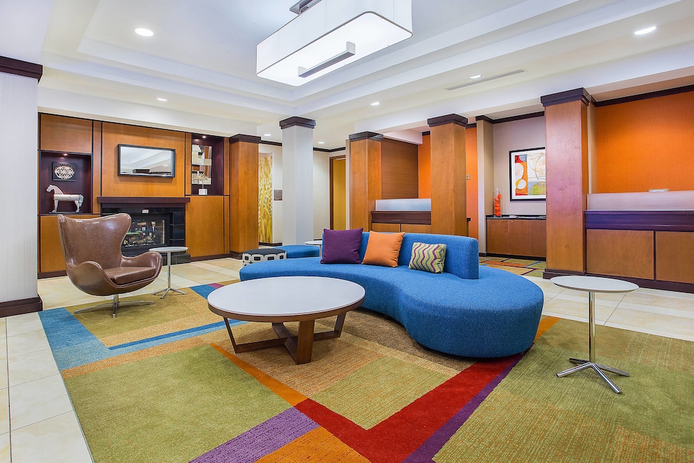 Fairfield Inn Suites By Marriott Louisville East 32/50