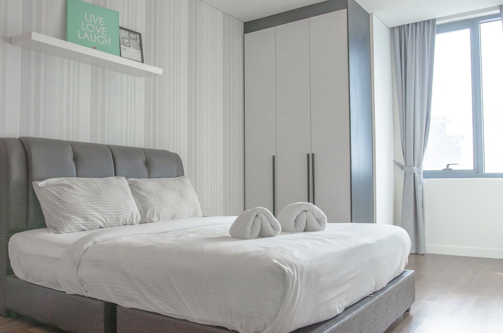 Summer Suites Residences By Subhome 23/68