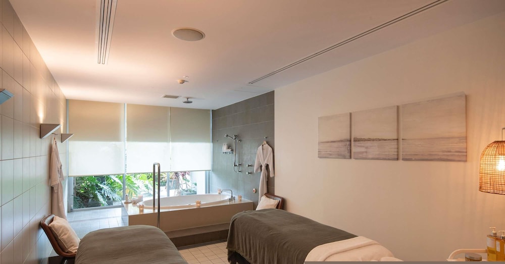 Pullman Magenta Shores Resort 38/82