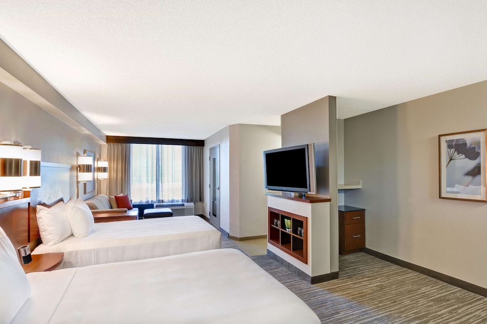 Hyatt Place Memphis Wolfchase Galleria 15/51