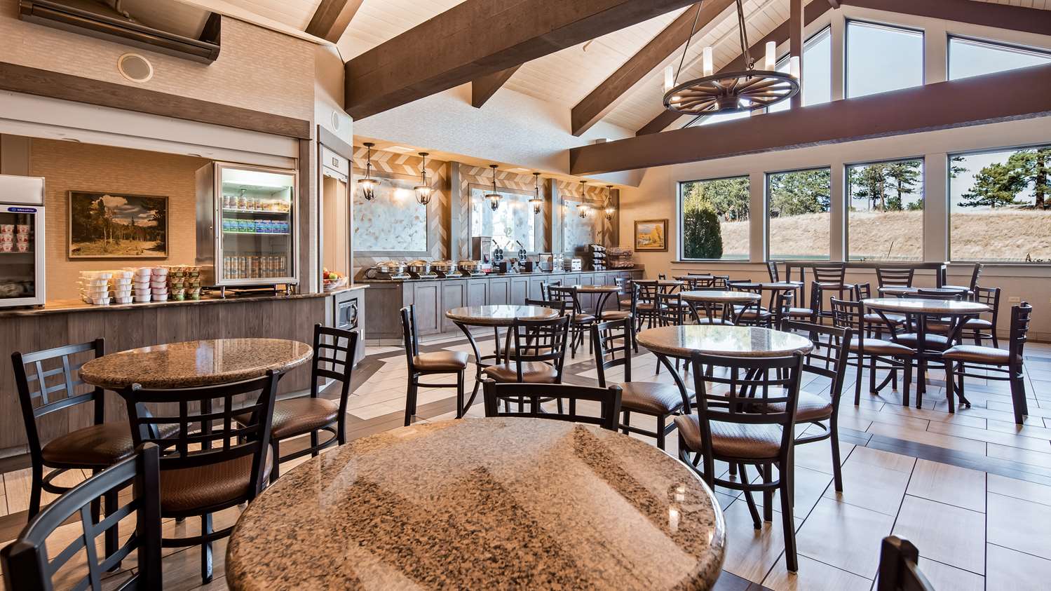 Best Western Plus Silver Saddle Inn 38/43