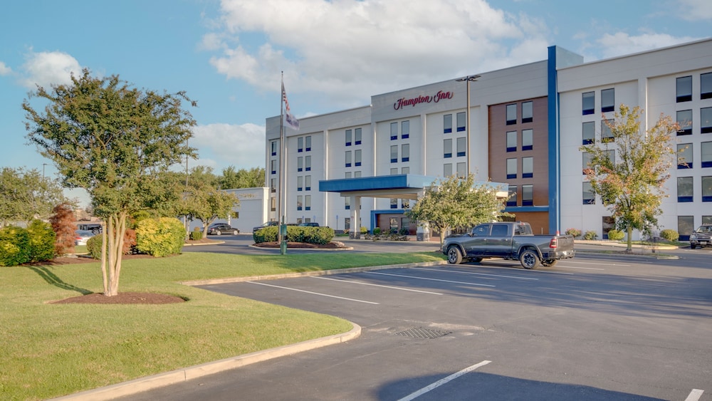 Hampton Inn Salisbury, MD 2/40