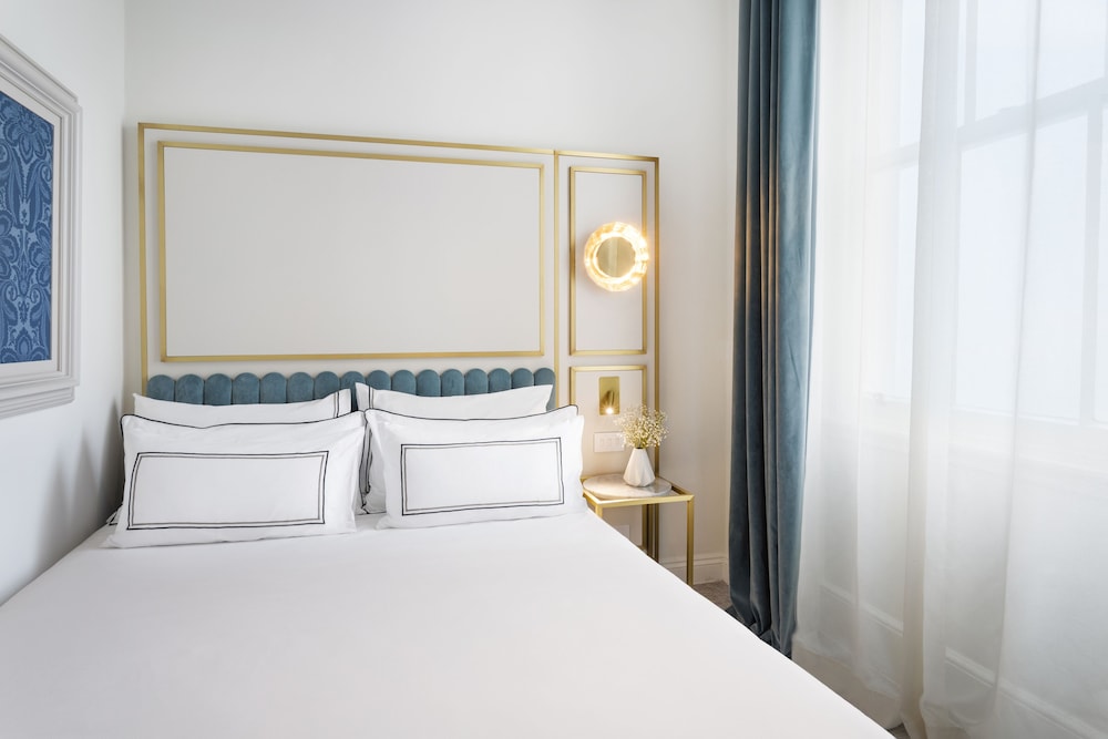 Melia London Kensington Member of Melia Collection 42/93
