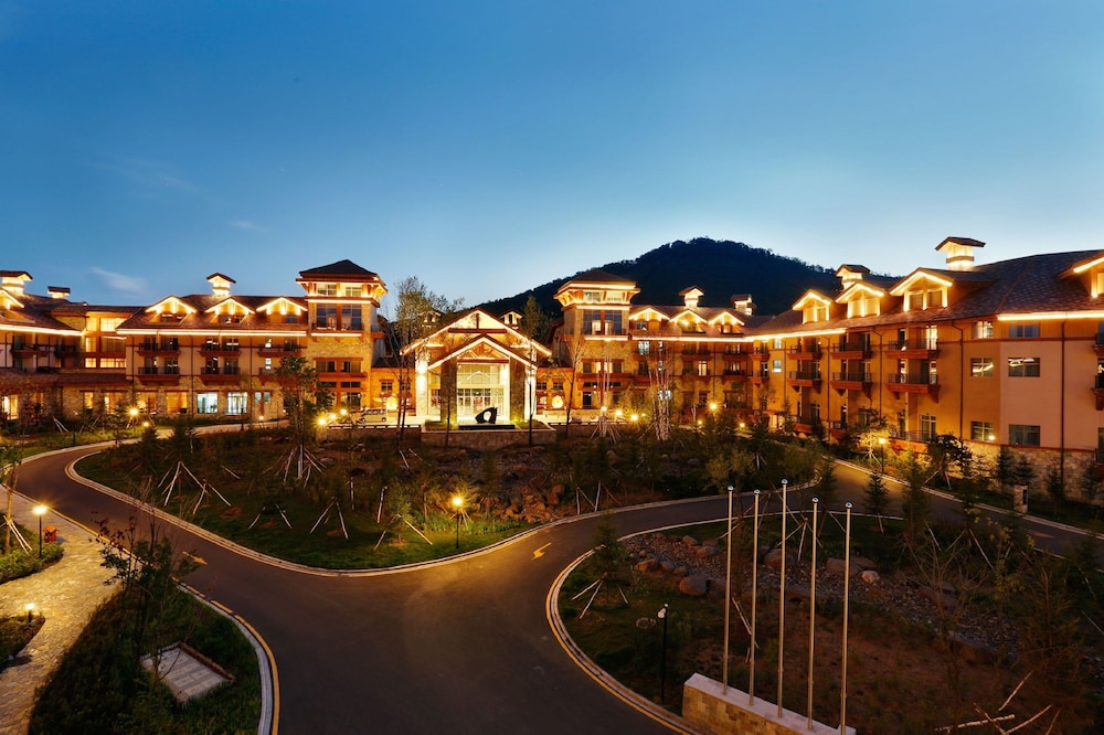 HYATT REGENCY CHANGBAISHAN 49/57