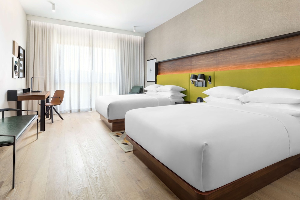 Hyatt Centric Mountain View 9/70