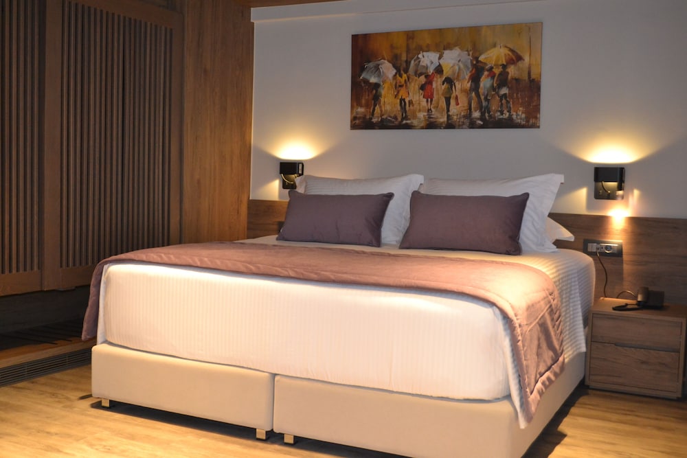 Elegant, Suite, King Bed, Sofa