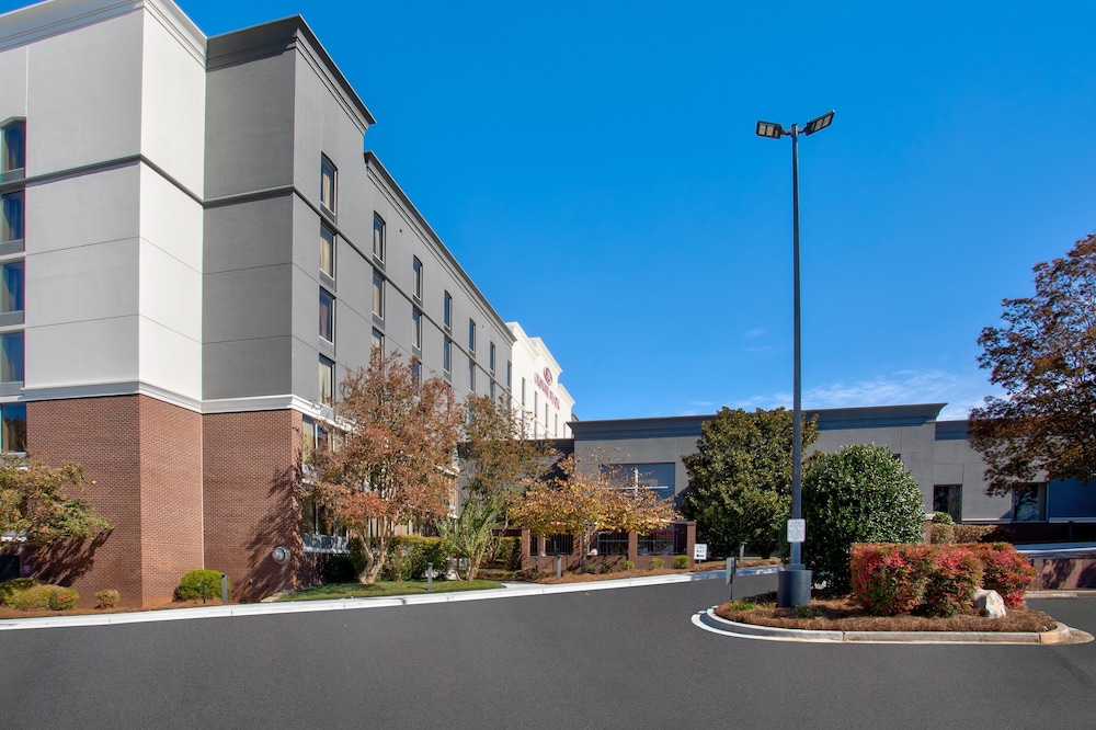 Crowne Plaza Hotel Greenville I 385 Roper Mtn Rd 72/77