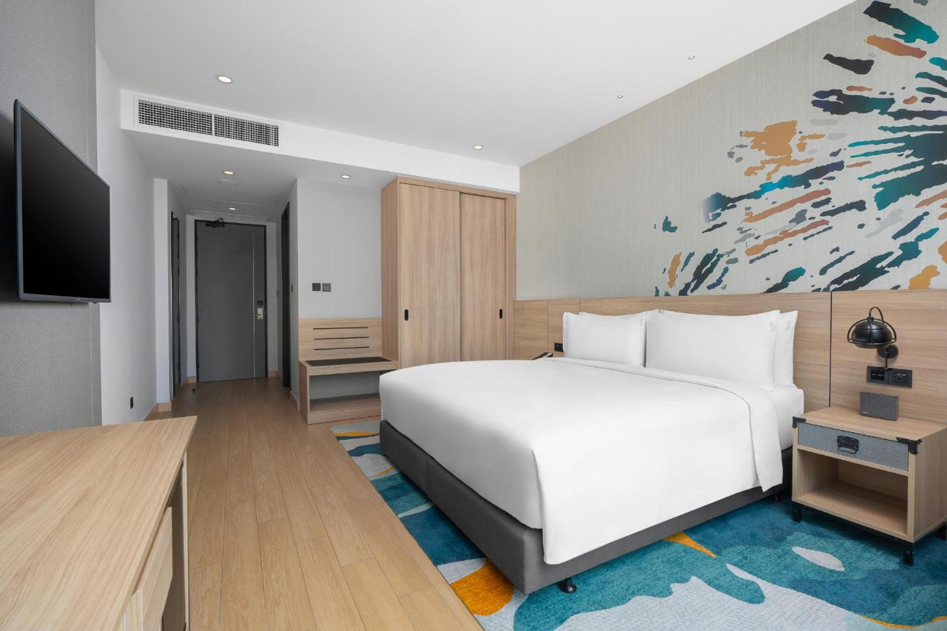 Standard King Room