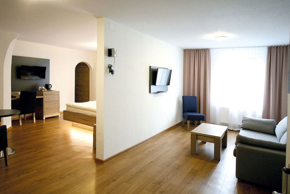 Hotel Ertl 12/31