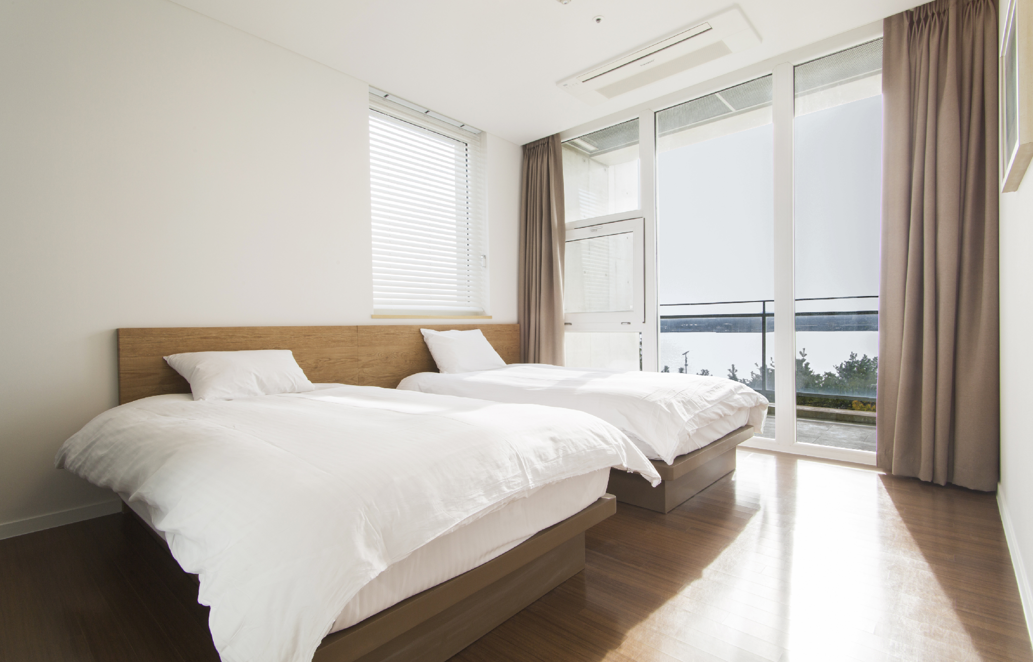 Royal, Suite, Single Bed, Ocean View, 54 Pyeong