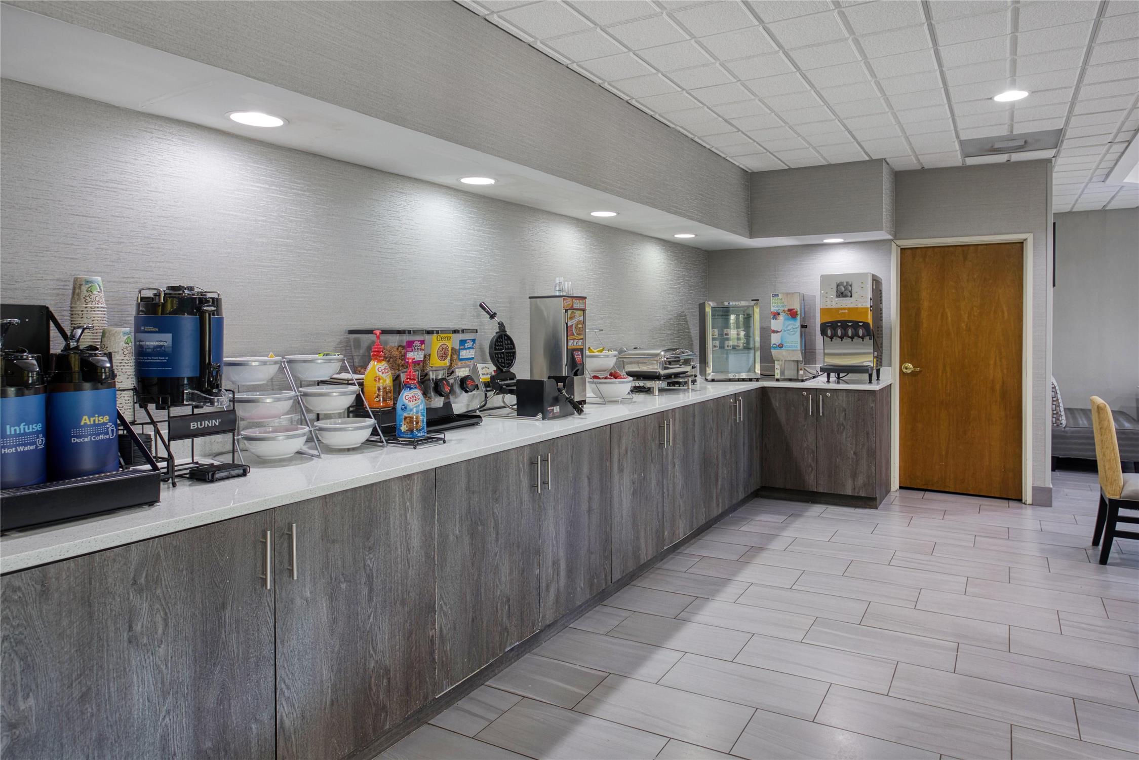 Best Western Executive Inn & Suites 13/26