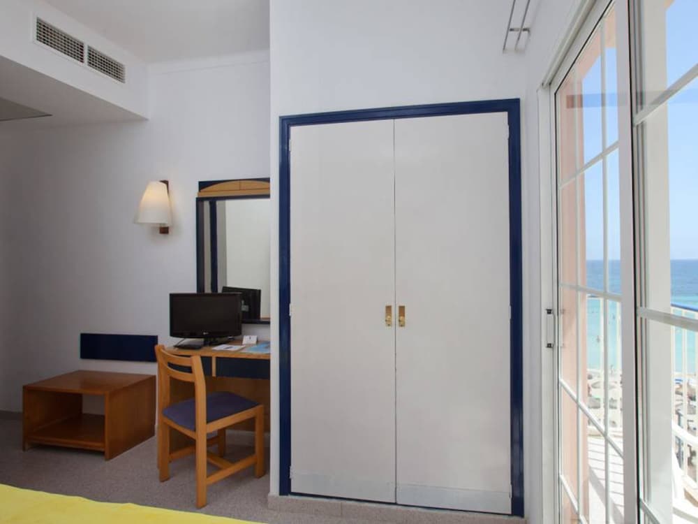 Js Horitzo Hotel 12/61