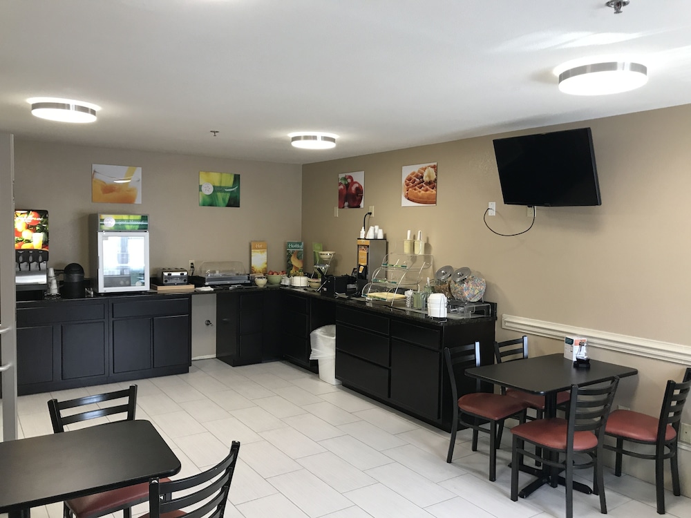 Quality Inn & Suites Maggie Valley - Cherokee Area 46/59