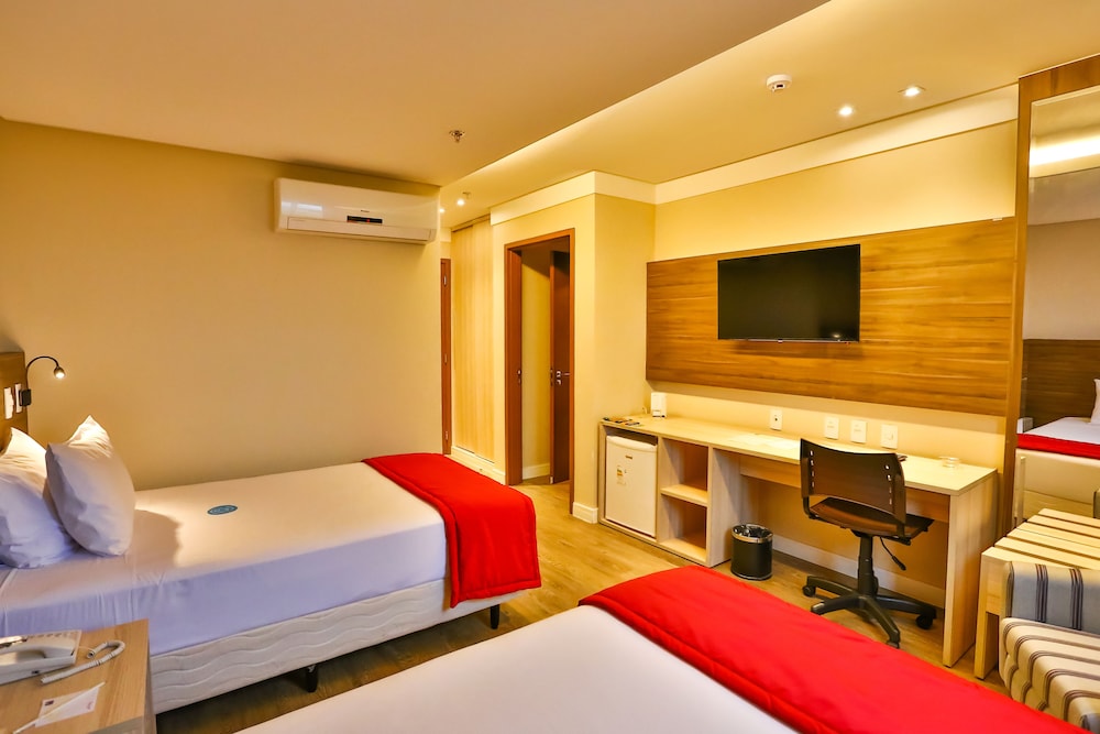 Ibiza Plaza Hotel 14/41