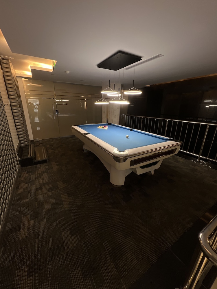 Y Platinum Hotel 32/43