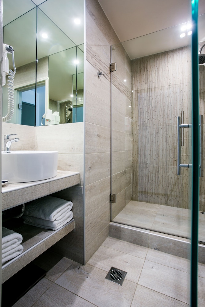 Room, Double Bed, Mountain View