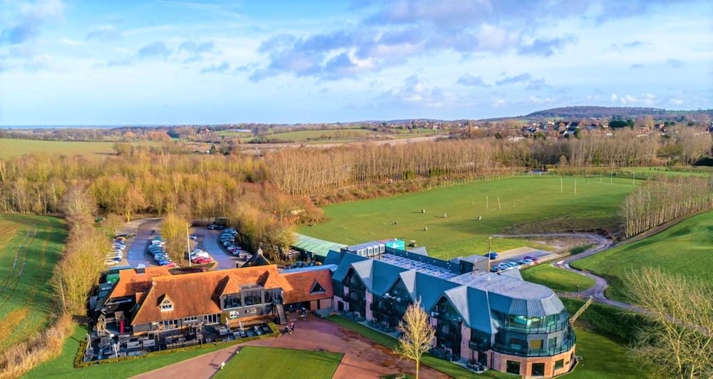 Cave Hotel and Golf Resort 49/58