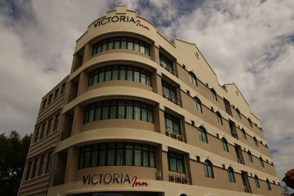 VICTORIA INN 4/46