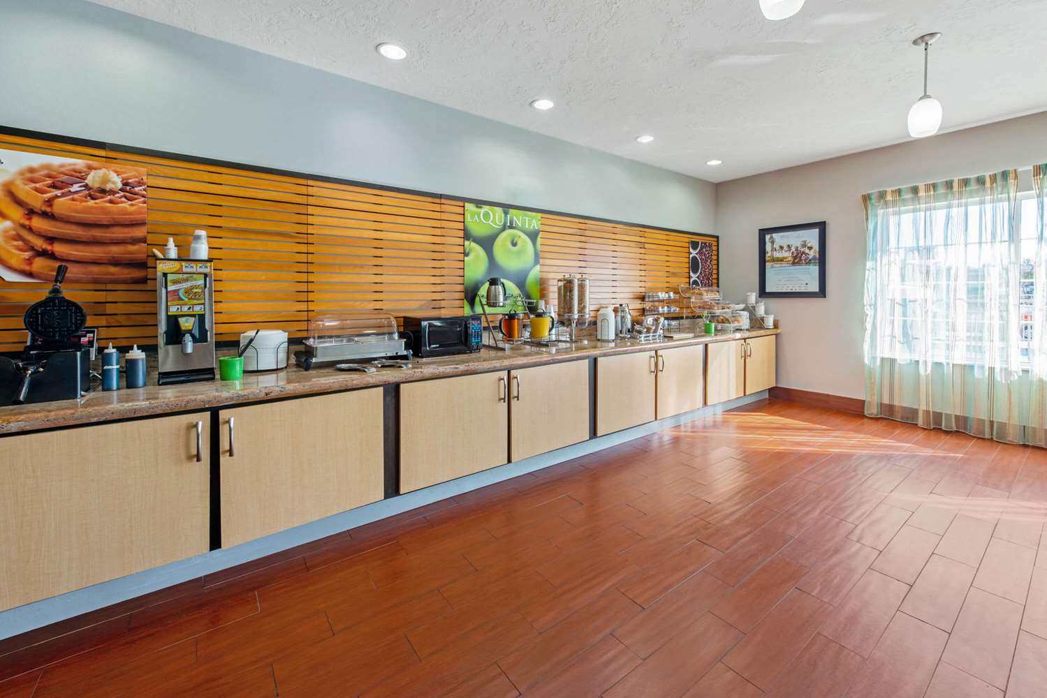 La Quinta Inn & Suites by Wyndham Leesville Ft. Polk 7/50