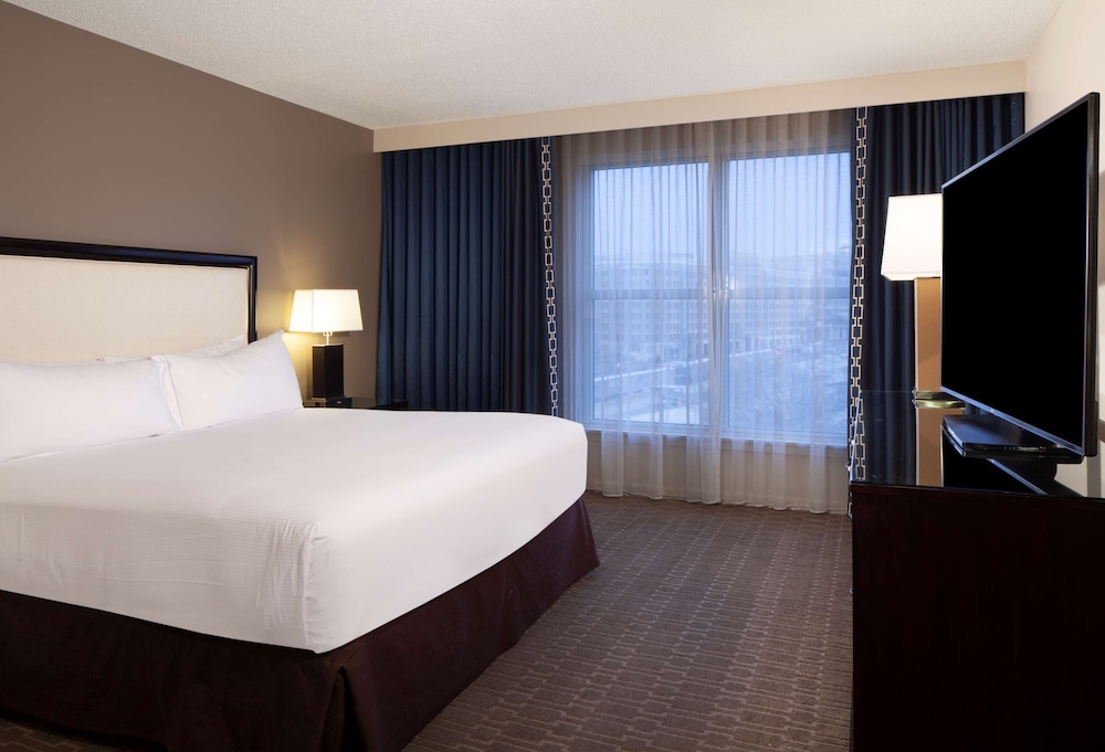 Hilton Alexandria Old Town 25/74
