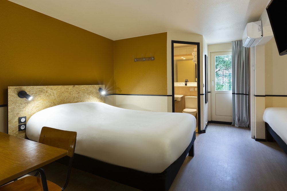 Greet Hotel Villeneuve La Garenne 18/50