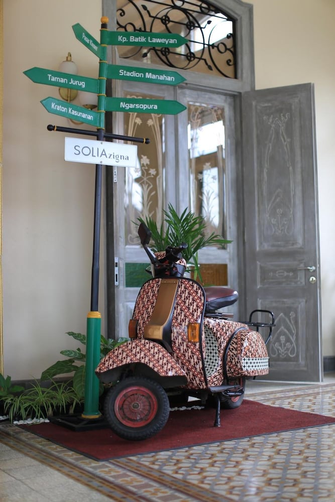 Solia Zigna Kampung Batik 29/50