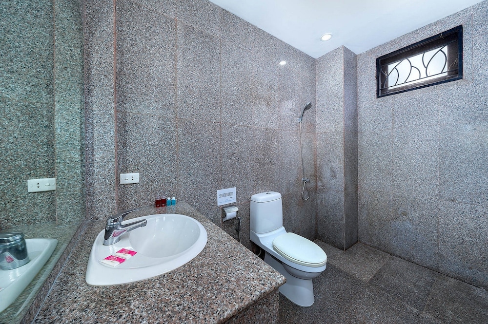 4 Bedrooms, Oasis, Pool, Green, Villa, Twin Beds, 2 King Beds, Queen Bed، Chaweng Lakeview Residence 6/7