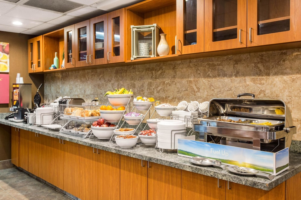 Spark by Hilton Wilmington 23/28