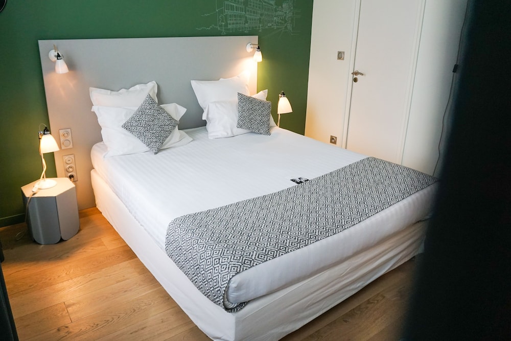 Room at Globe Et Cecil Hotel, LYON